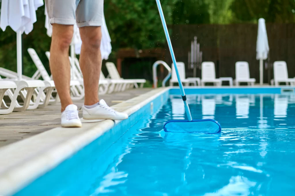 Como Limpar a Piscina