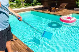 produtos-essenciais-para-abrir-a-piscina-no-verao